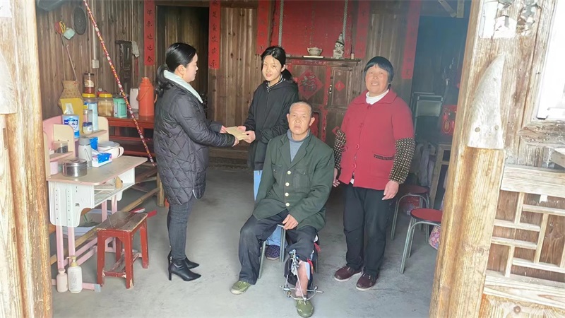 洞口县渣坪乡组织开展学雷锋主题活动
