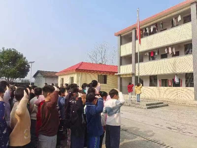 洞口县杨林镇：弘扬雷锋精神，促进民族团结