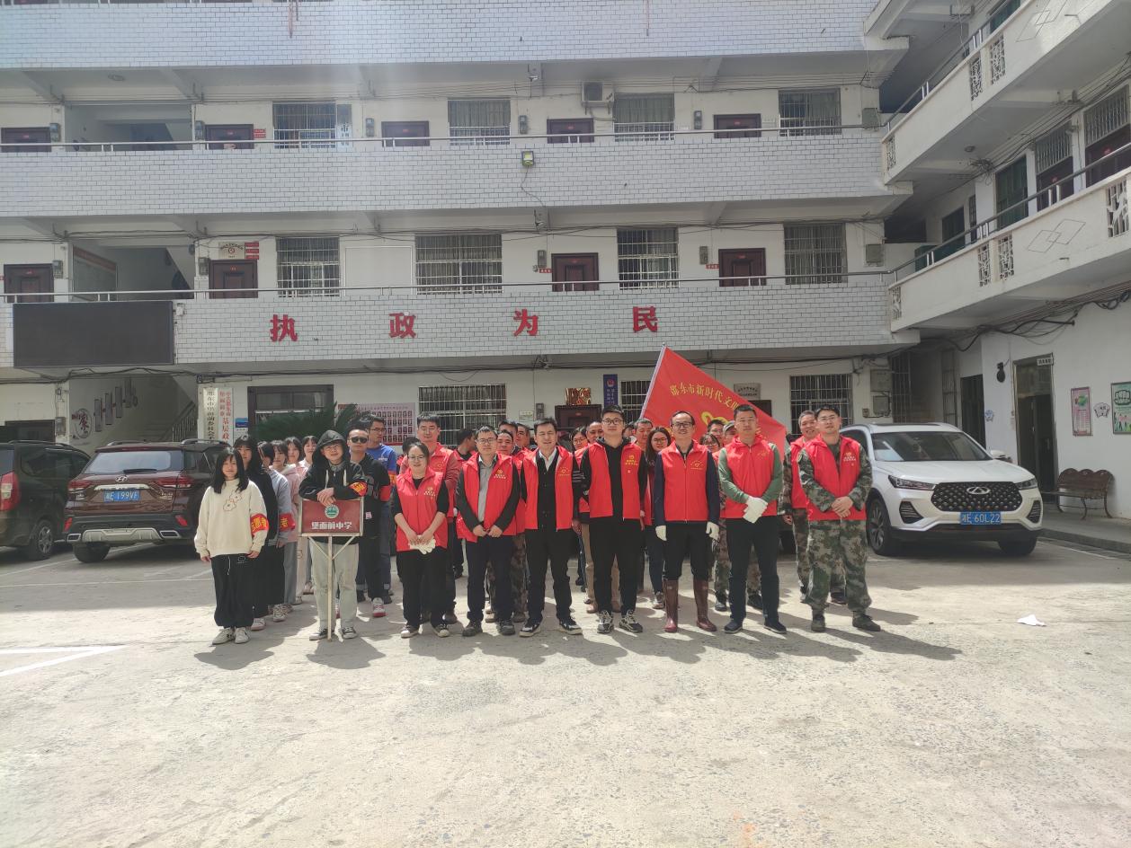 邵东堡面前乡开展“三月学雷锋”义务植树活动