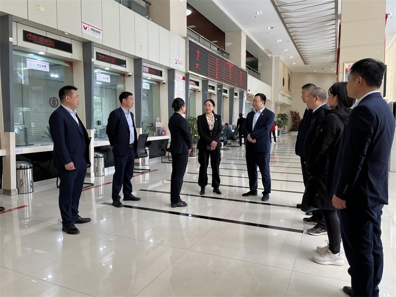 省联社“开门红”工作督导组到洞口农商银行调研