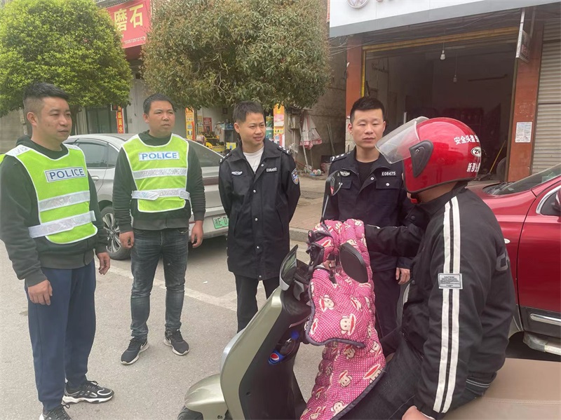 新邵县雀塘镇：党群齐心打好整治交通顽瘴痼疾组合拳