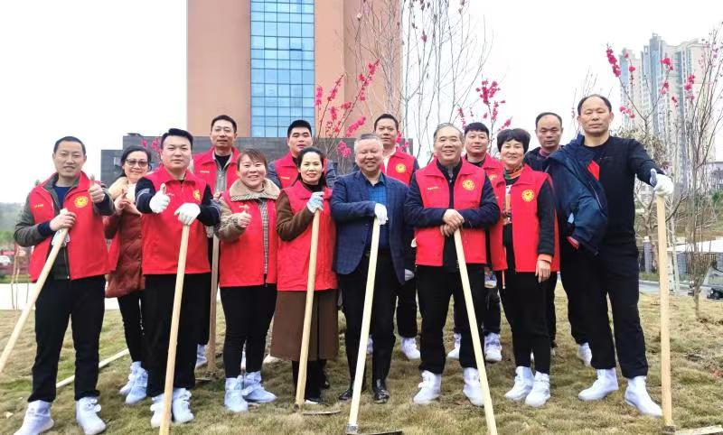 隆回县残联开展“齐种廉洁树，共育清风林”志愿植树活动