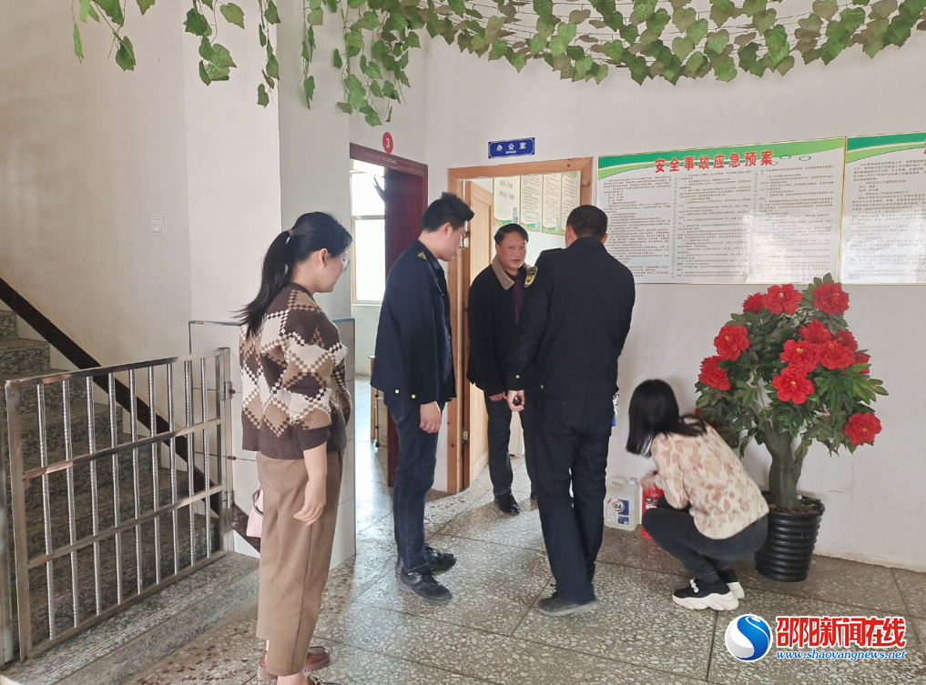 洞口县文昌街道开展养老机构安全生产检查