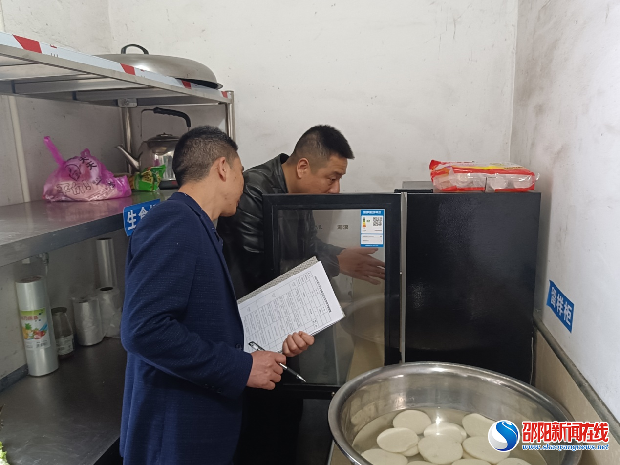 洞口县民政局开展养老机构食品安全检查