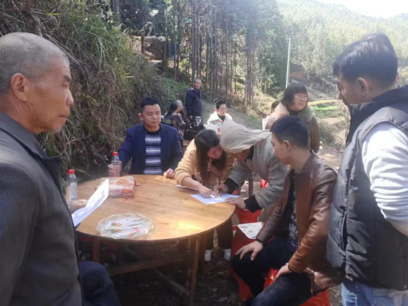 邵阳市生态环境局洞口分局：把“村民”当“亲人”，倡导文明新风尚