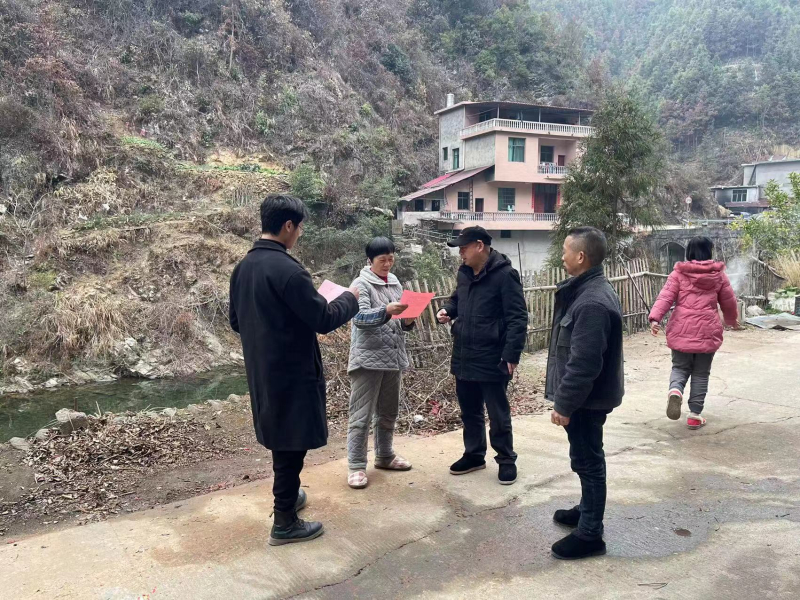 洞口县长塘瑶族乡“三加强”织密清明期间森林防火安全网