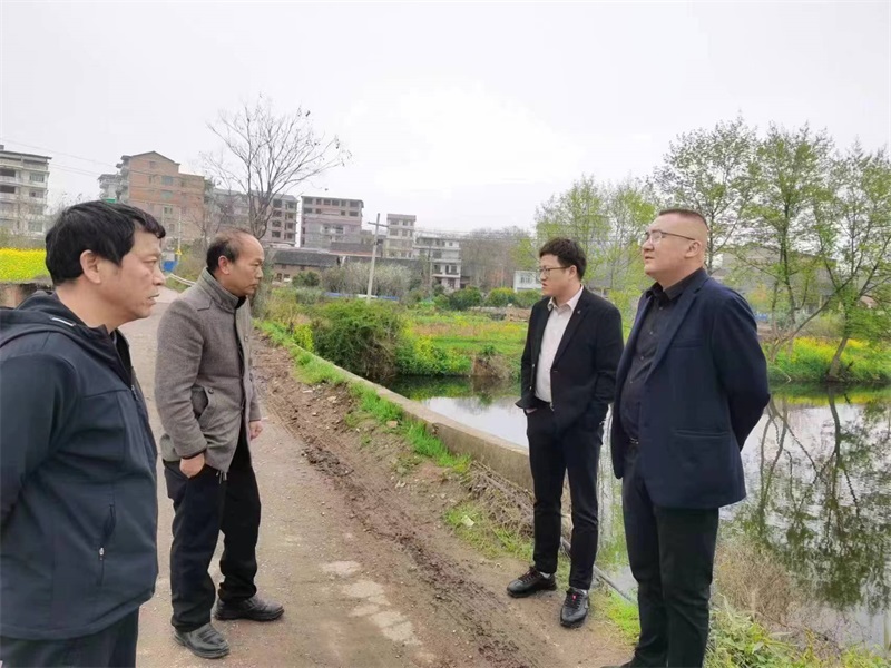 邵东市宋家塘街道开展巡河工作，守护美丽河道