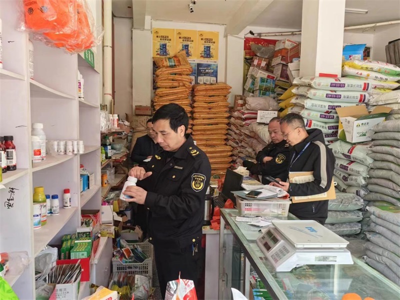 新宁县开展湘剑护农行动暨“双随机一公开”执法检查