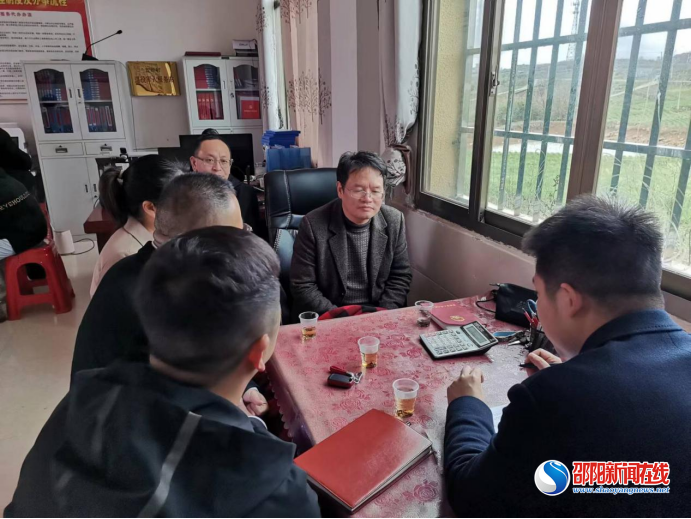 邵东市人大常委会调研组一行到流光岭镇调研指导工作