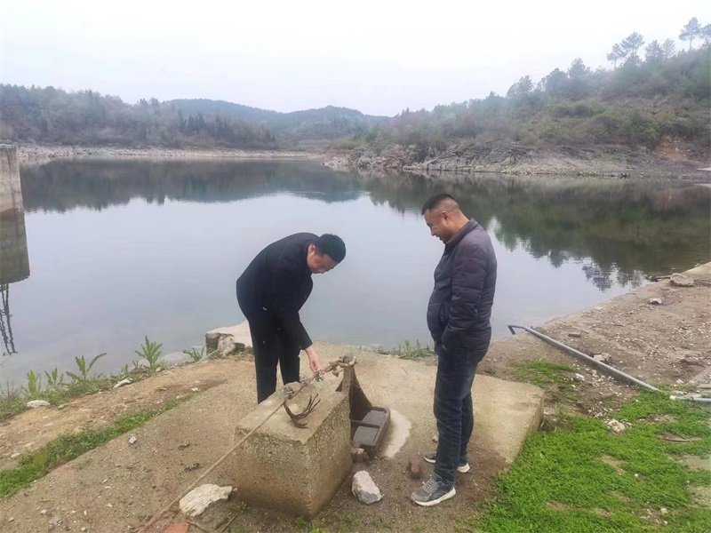新邵县小塘镇：狠抓防汛备汛和汛期安全生产工作
