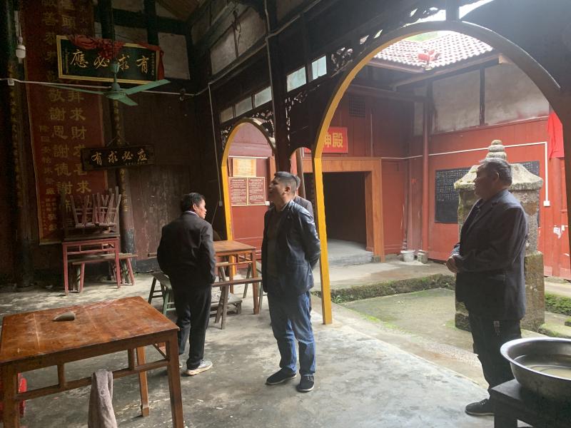 洞口县桐山乡开展宗教场所安全巡查
