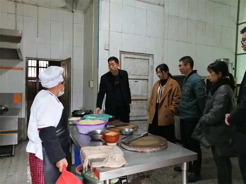 洞口县长塘瑶族乡开展“食品＋消防”安全联合督查行动