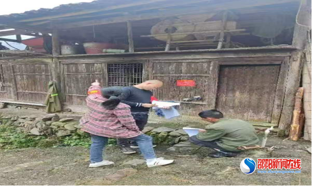 洞口县桐山乡龙桥村：扎实开展自建房隐患排查工作