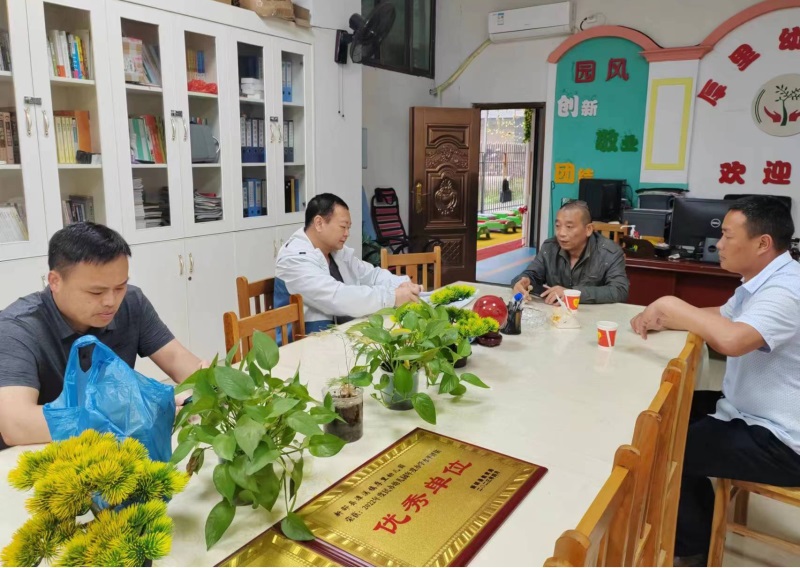 新邵县潭溪镇开展校车顽瘴痼疾联合整治行动