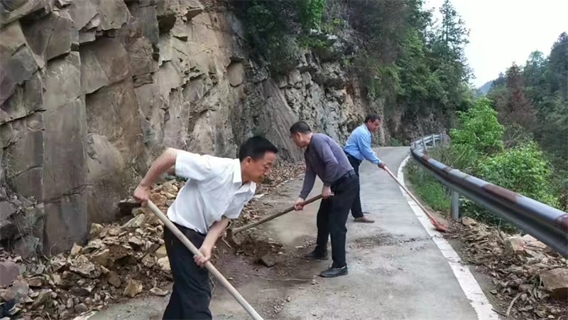 洞口县桐山乡马颈村：村民代表解民忧 服务群众暖民心
