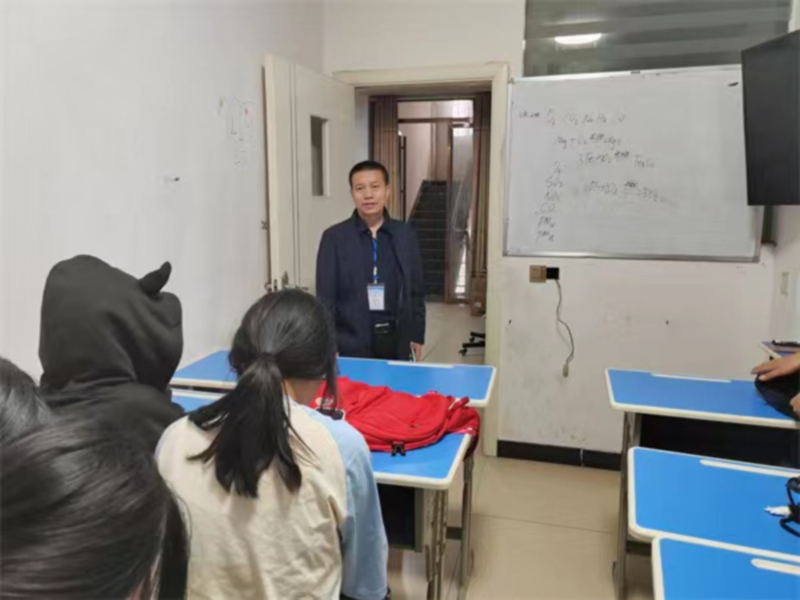 隆回县多部门查处一家非法学科类培训机构