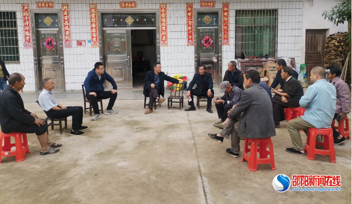 洞口县石柱镇开展自建房安全常识宣传工作