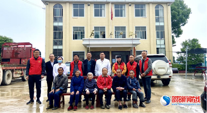 洞口县毓兰镇开展新时代文明实践志愿服务活动