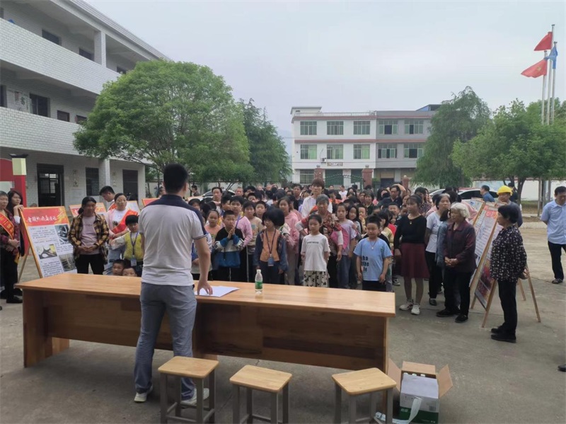 新邵县新田铺镇：小手牵大手，禁毒进校园