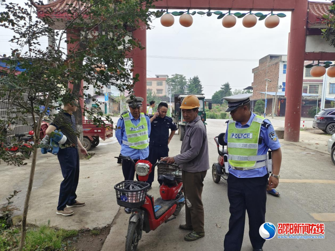 洞口县茶铺茶场管理区：持续开展道路交通安全专项整治行动