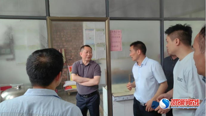 洞口县：伍卫彬到杨林镇指导工作