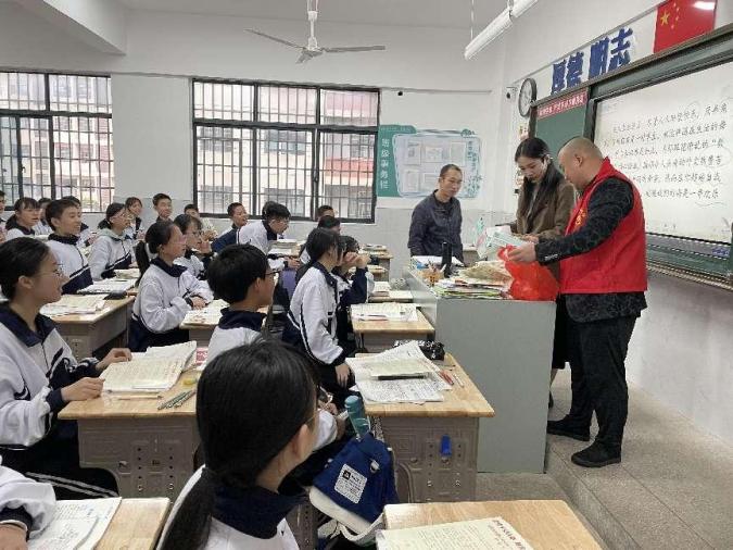 ​邵东宋家塘街道党建引领利剑护蕾