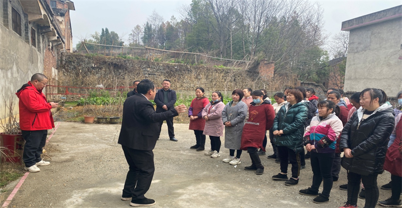 隆回县岩口镇多措并举稳就业