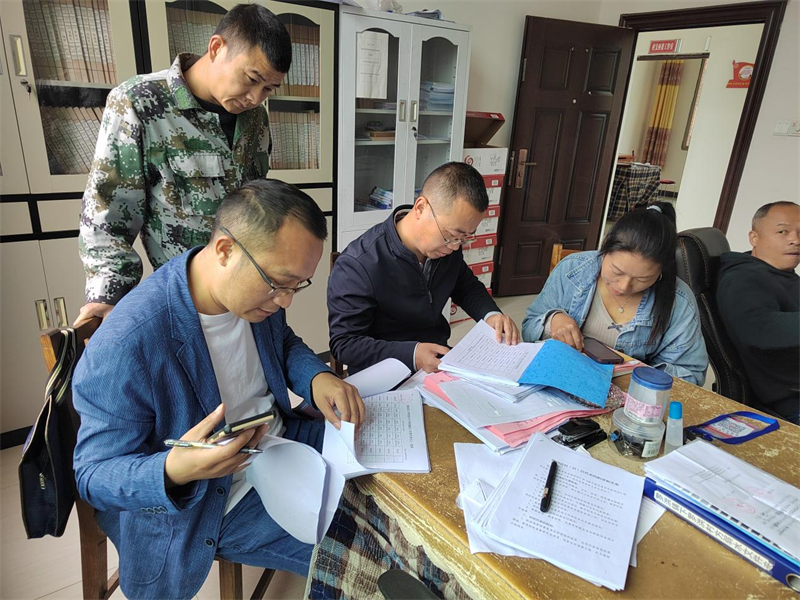 隆回县罗洪镇开展防溺水专项工作督查