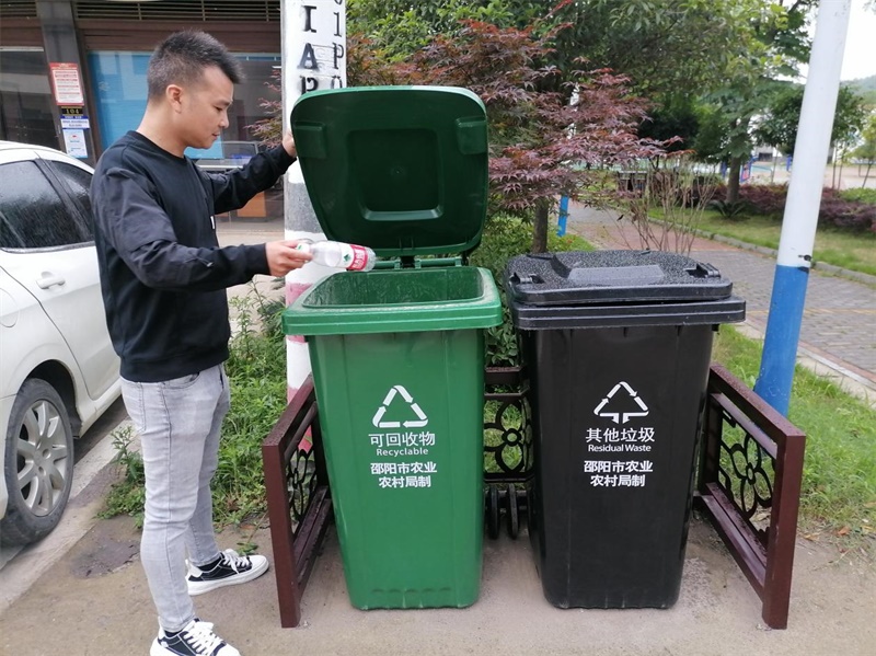 大祥区罗市镇：“小桶换大桶” 垃圾不落地
