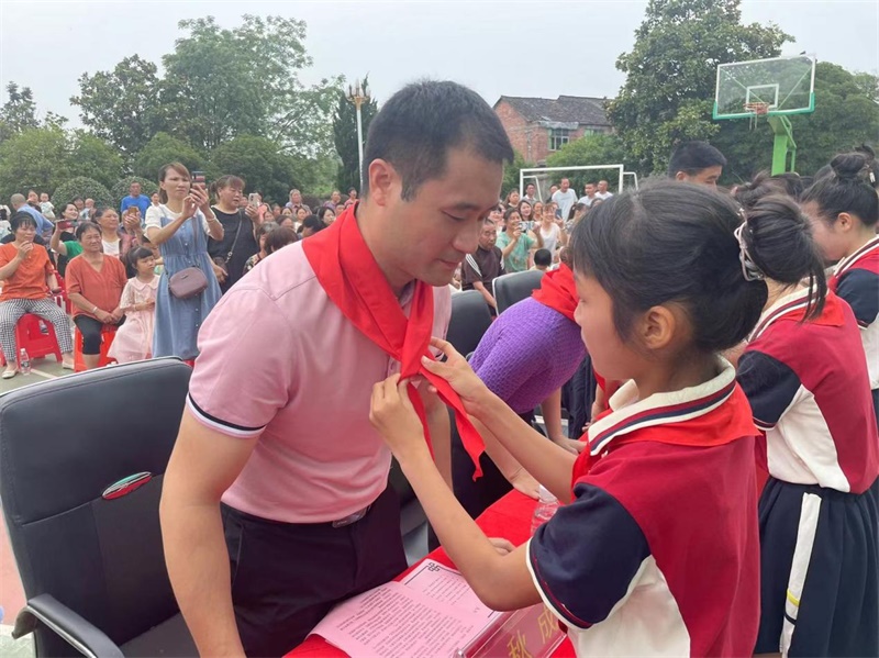 新邵县龙头学校：“六一”文艺汇演精彩纷呈