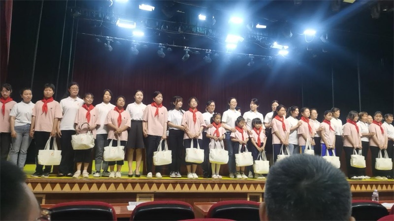 洞口县水东镇筑牢未成年人保护爱心墙，推动民族团结进步