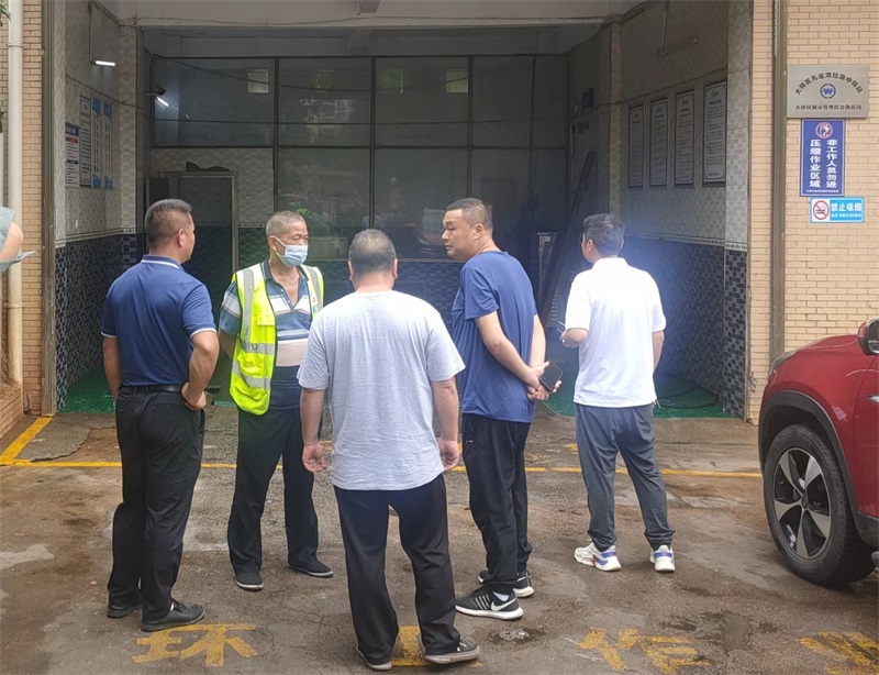 大祥区城管执法局：强化环卫行业安全监管、坚决打好“安全生产翻身仗”