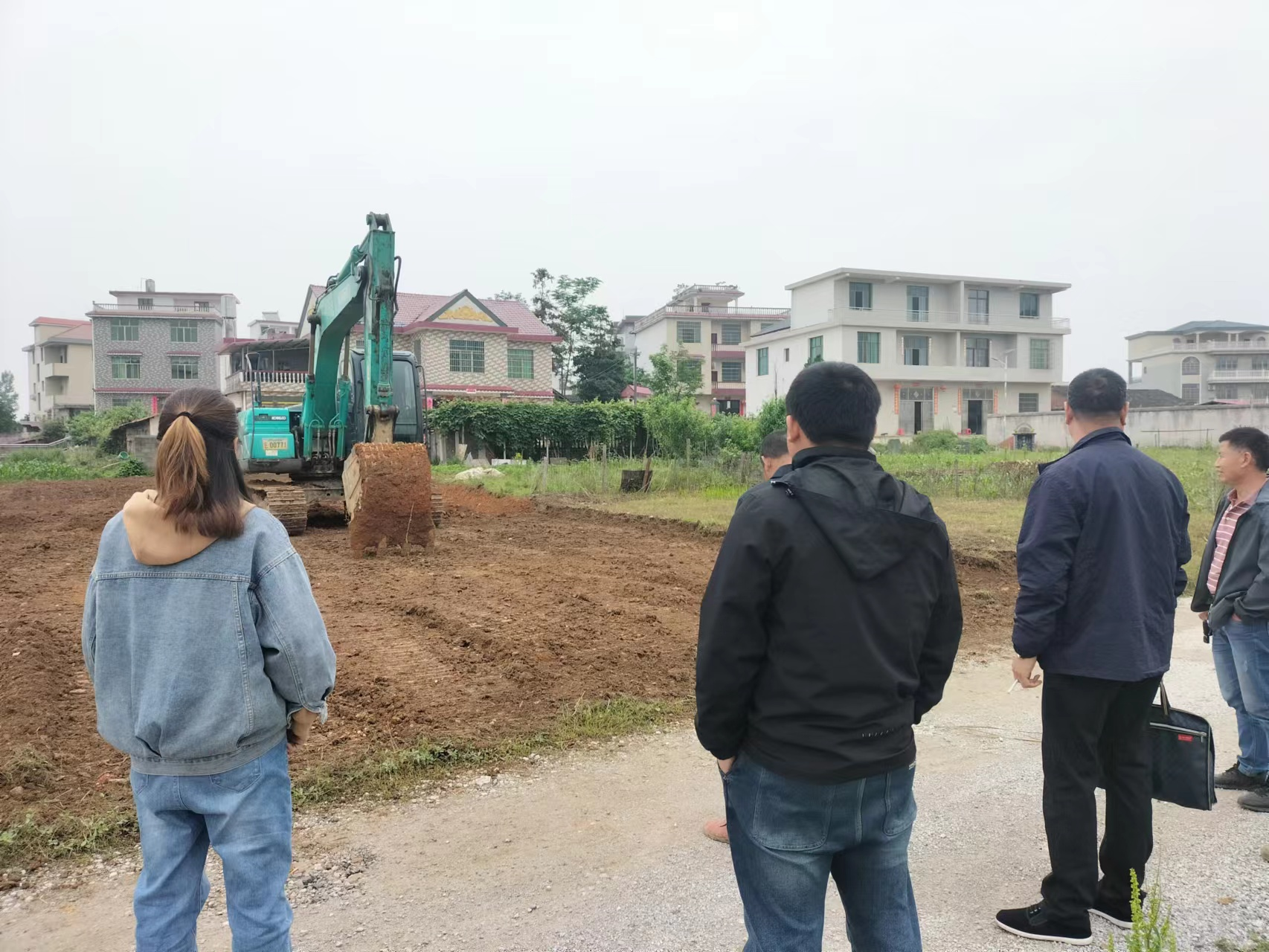 洞口县花古街道严管严控新建自建房