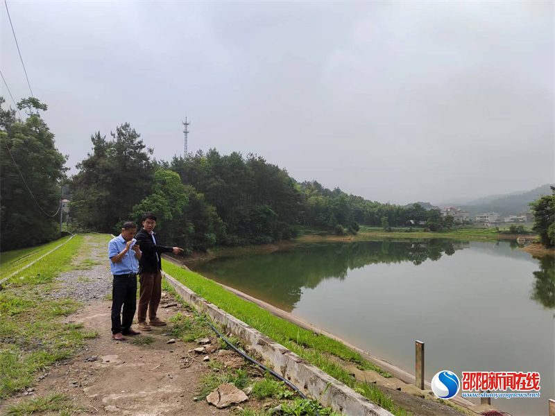 新宁县一渡水镇：党建引领河长制  全力治理水生态