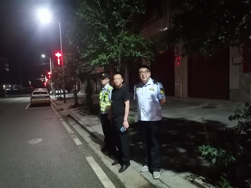 洞口县交通运输局开展常态化治超执法行动