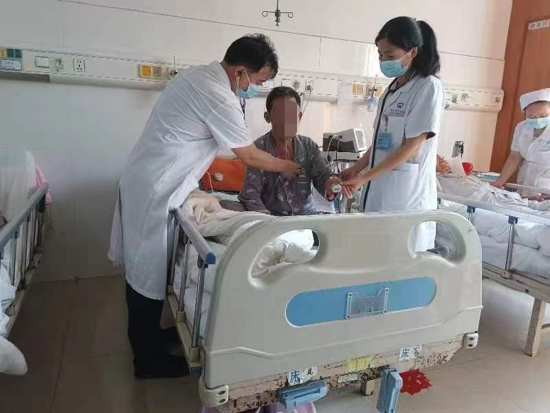邵东市中医医院：七旬老人呼吸衰竭 医护紧急抢救脱险