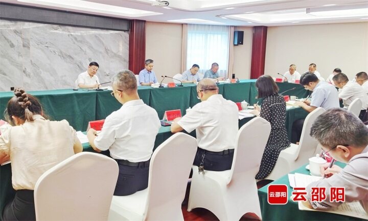 严华在城步苗族自治县参加市人大代表小组主题活动