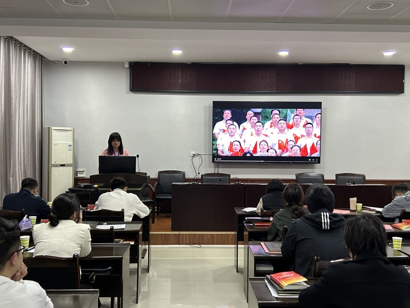邵东市2024年中青班开展学唱红歌活动