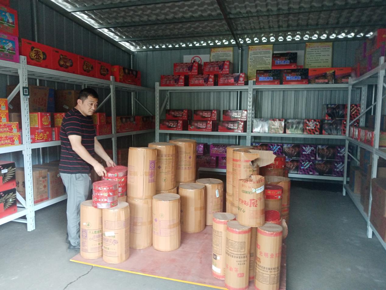 邵东市牛马司镇开展烟花爆竹检查行动