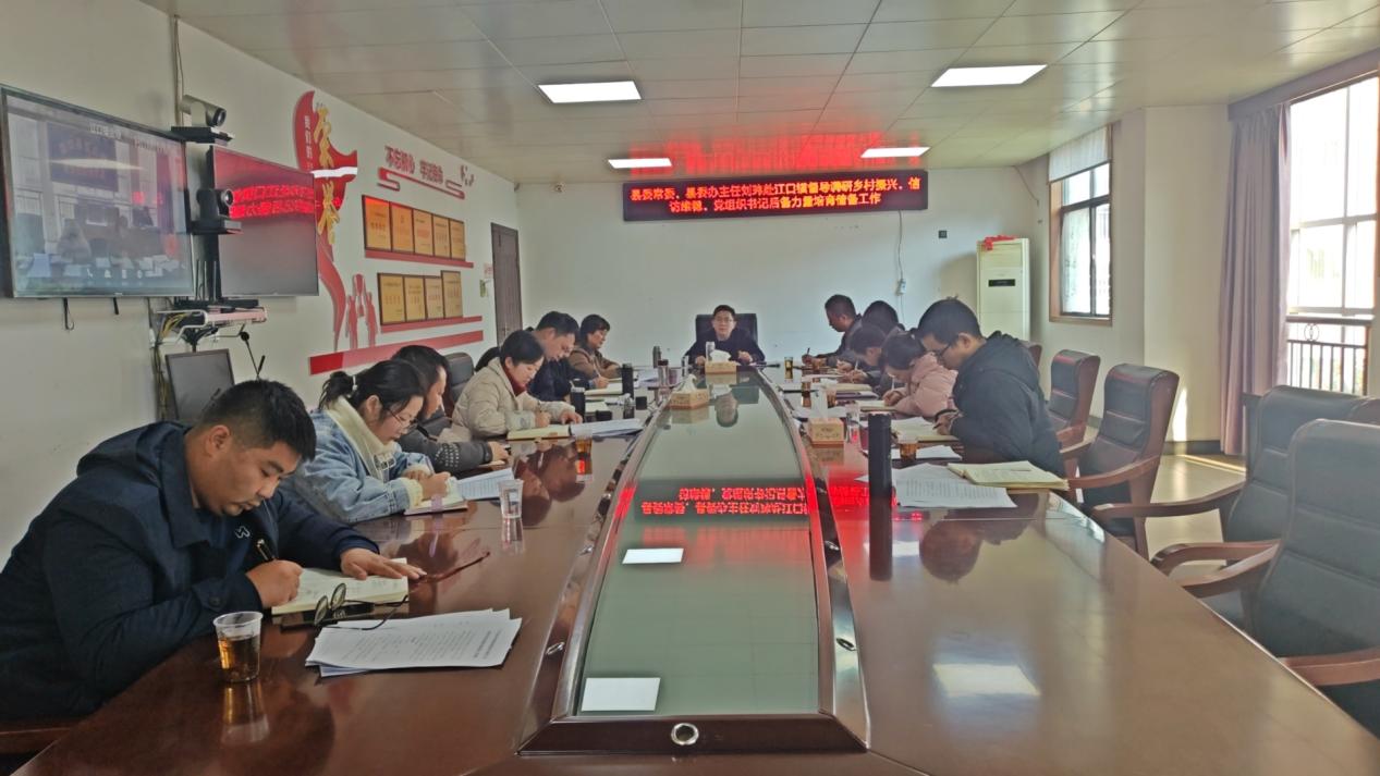 洞口县委办督导调研江口镇当前重点工作