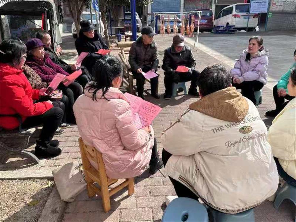 武冈市水西门街道：“敲门行动”护安全，实战演练强应急
