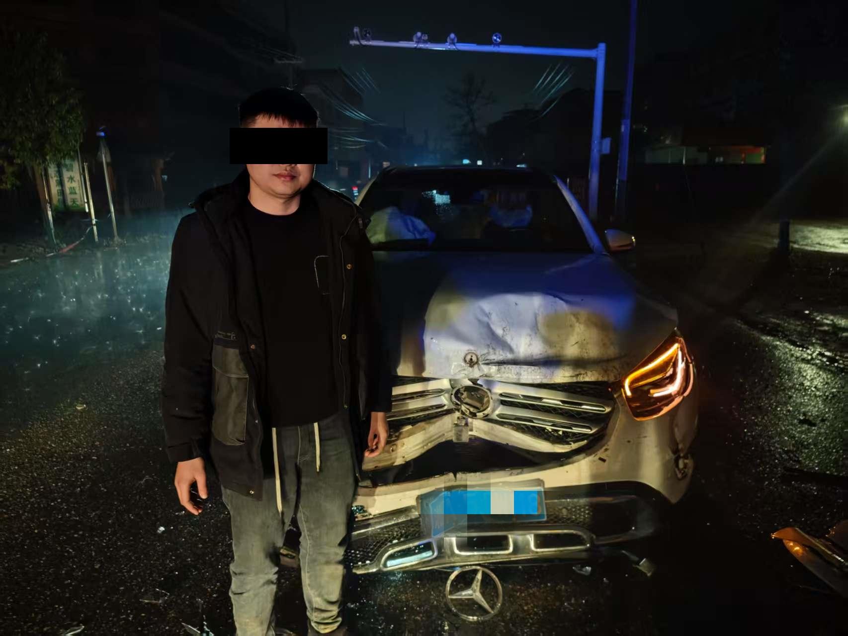 邵东交警：酒后疲劳驾驶半路迷糊犯困酿事故