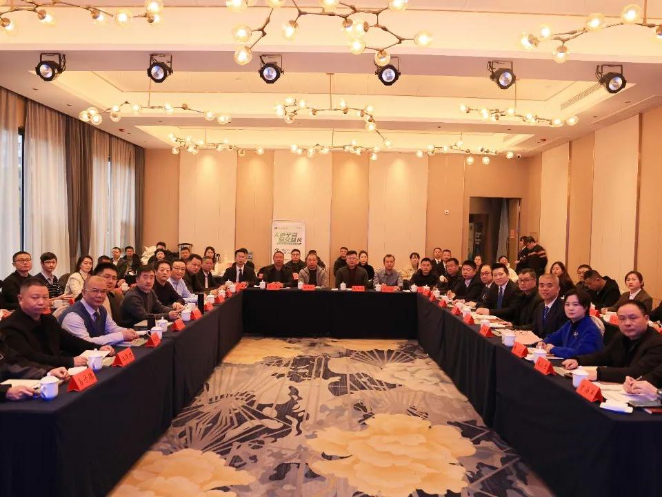 让AI赋能未来医学丨人工智能在医学场景中的应用研讨会暨邵阳地区市县级医院高质量发展论坛召开