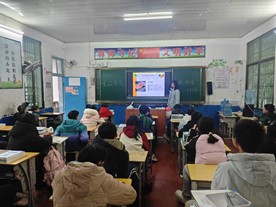 武冈市秦桥镇中学开展食品安全宣传活动