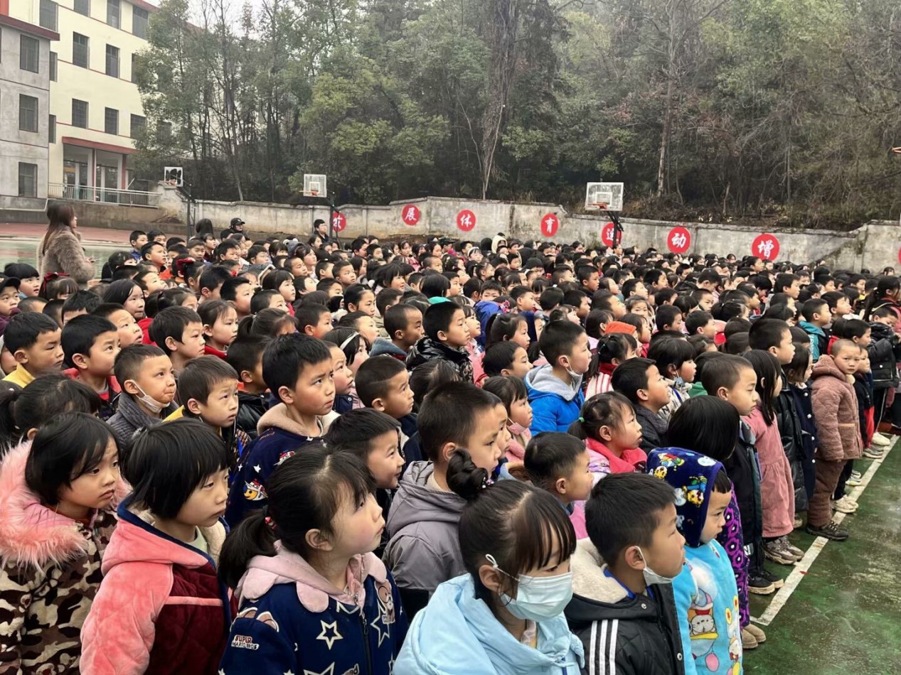武冈市双牌镇中心小学举行2025年春季开学典礼