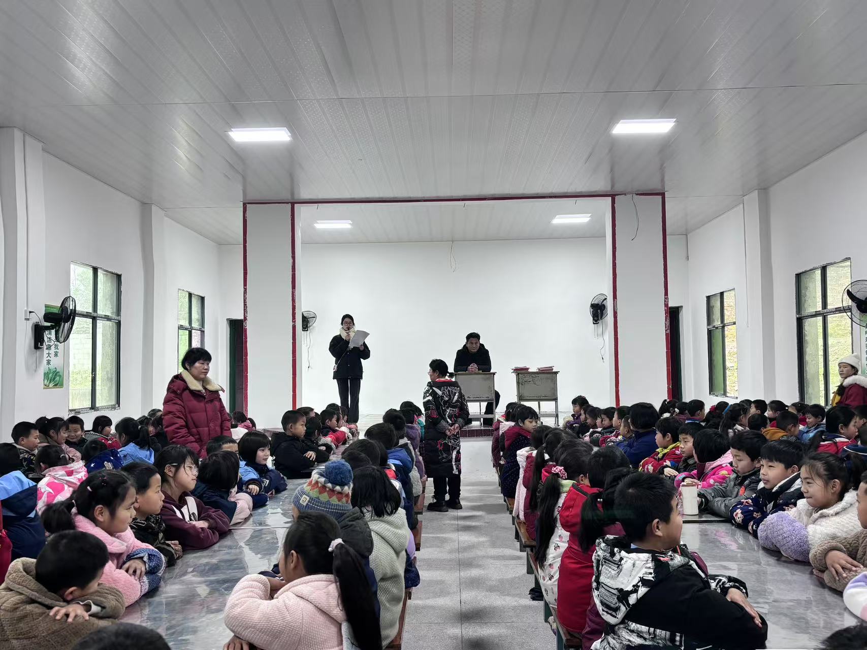 武冈市湾头桥镇泉塘完小开学典礼圆满举行