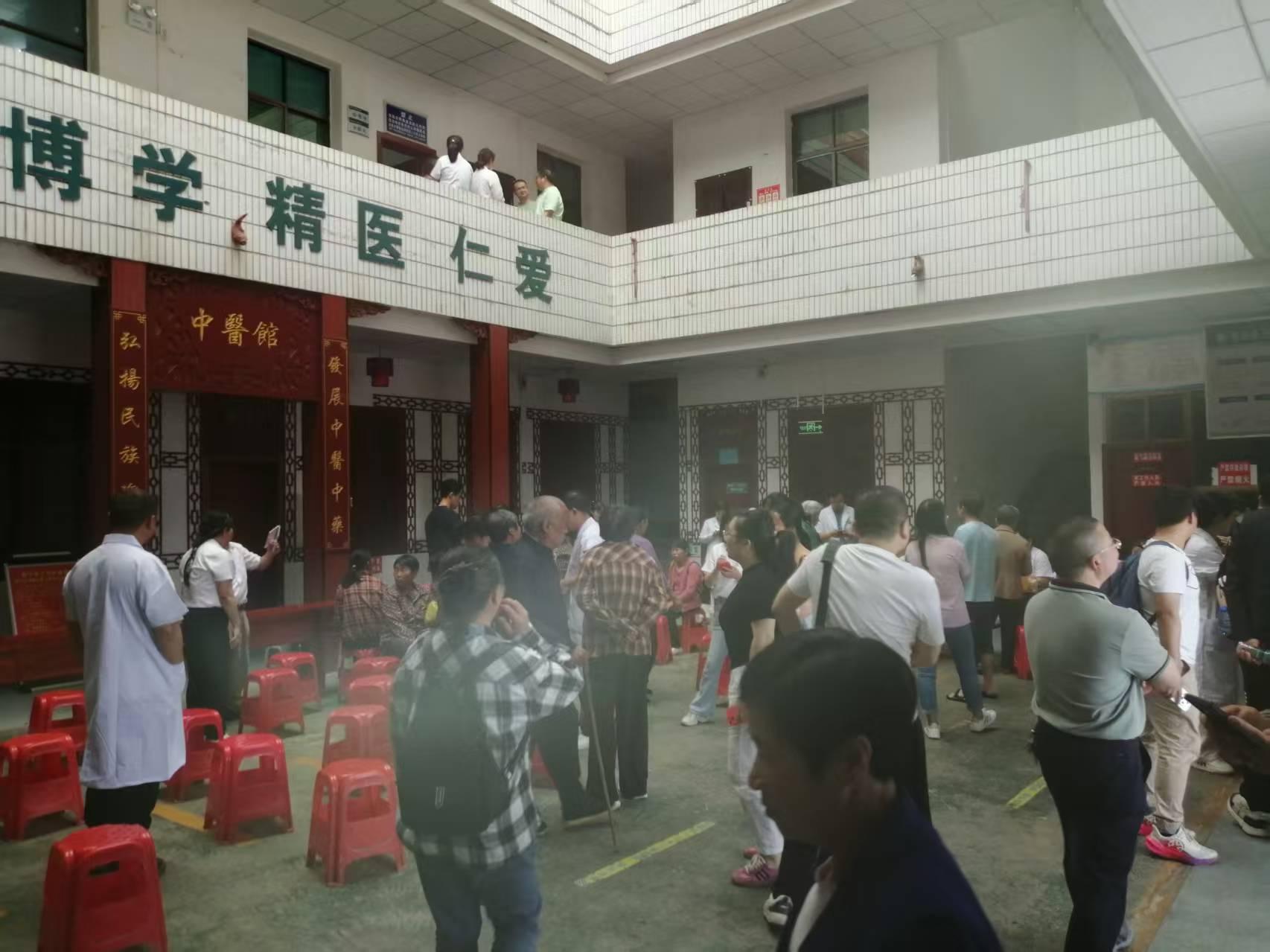 新宁县安山乡卫生院开展党建引领“四级联动”基层行义诊活动