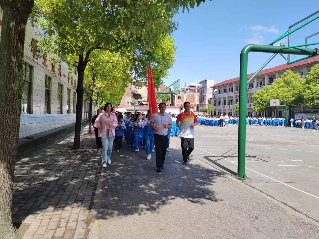 洞口县高沙镇中心小学：以运动筑基，为成长赋能