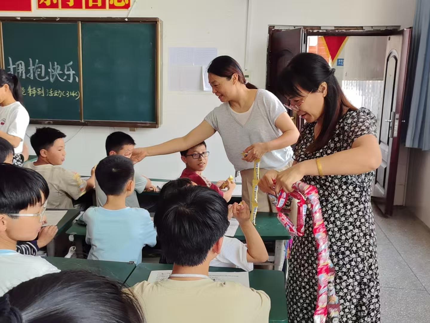 隆回县东方红小学开展第二届心理健康月活动