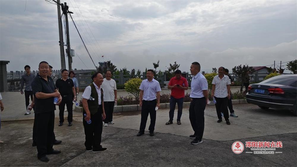 武冈市文坪镇：人大代表聚焦民生关切，开展民生实事视察